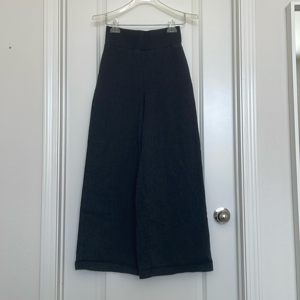 Wide leg pants